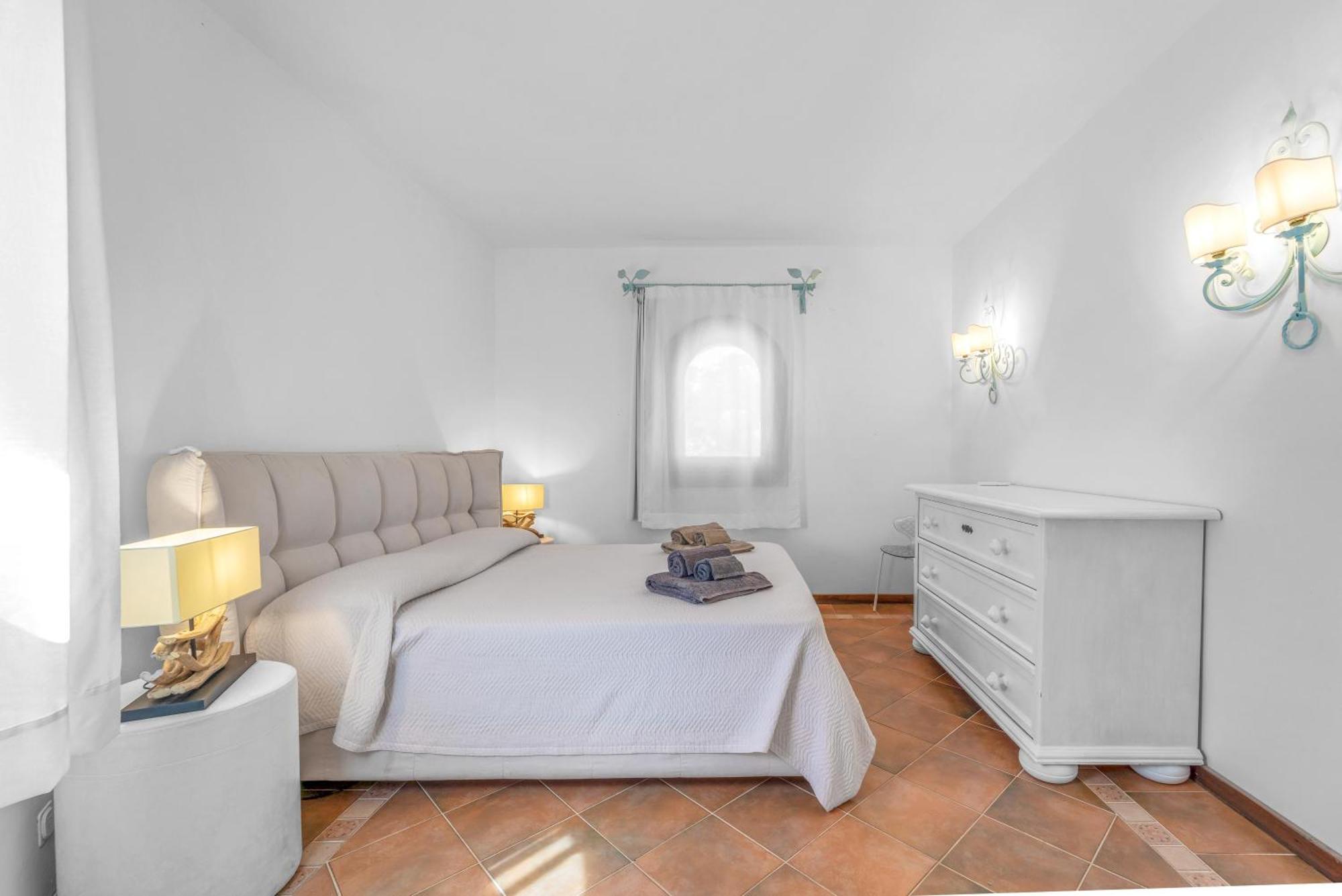 -Luxury- Torretta Con Piscina E Spiaggia A 300 Mt Лішія-ді-Вакка Екстер'єр фото